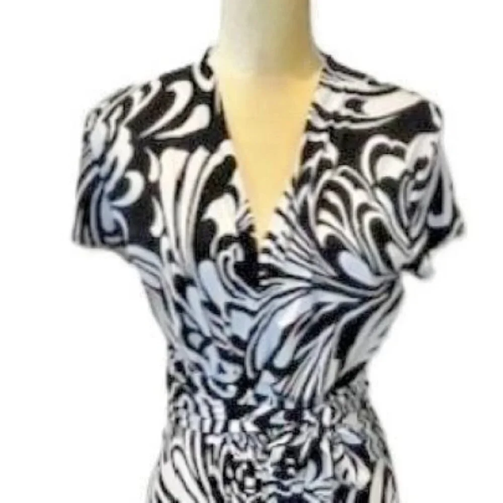 MICHAEL KORS Black & White Abstract Print V-Neck Hi/Lo Hem Maxi Dress Size-2 NWT - Picture 8 of 12